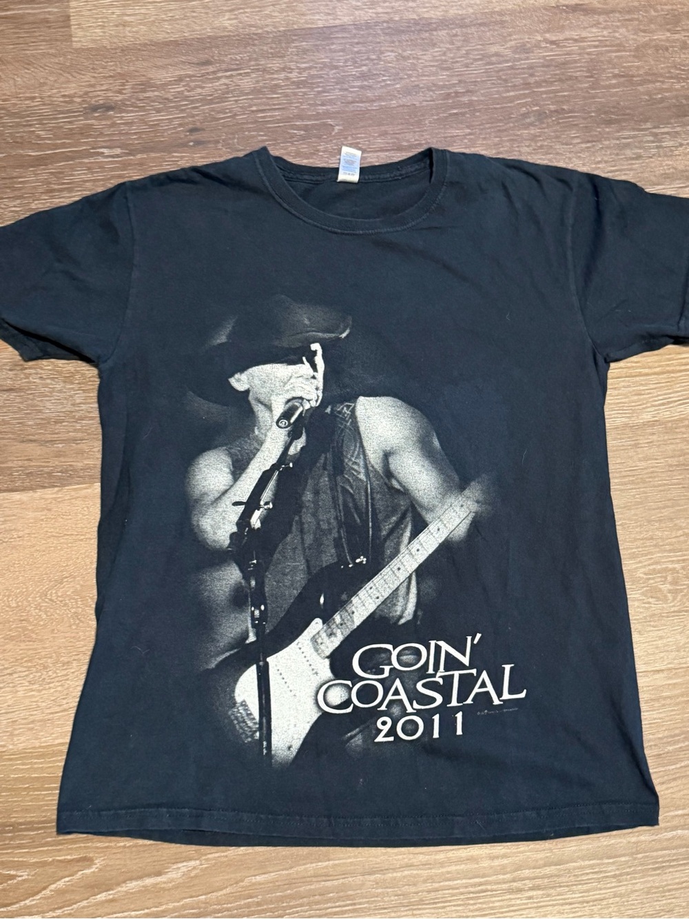 2011 Kenny Chesney “Goin’ Coastal” Tour Tee Black Graphic Shirt Size M